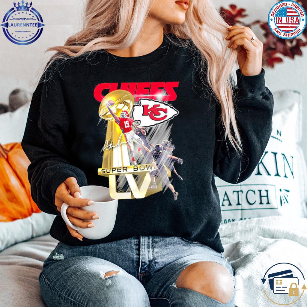 Kansas City Chiefs Patrick Mahomes Super Bowl Trophy T-Shirt - TeeNavi