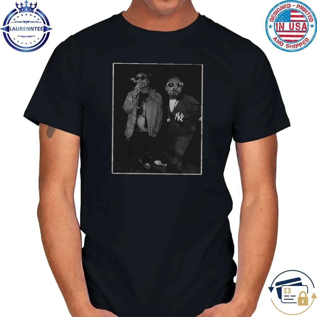 https://images.laurenntee.com/2023/07/snoop-dogg-wiz-khalifa-high-school-reunion-tour-t-shirt-shirt.jpg